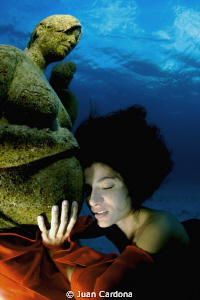 underwater Art...fellings by Juan Cardona 